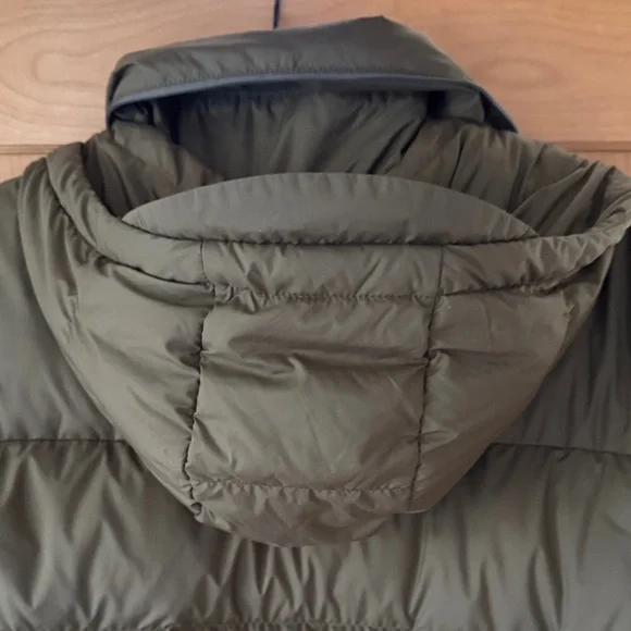 Patagonia Men's Silent Down Puffer Jacket Size Men's M Color Basin Green - Picture 4 of 8